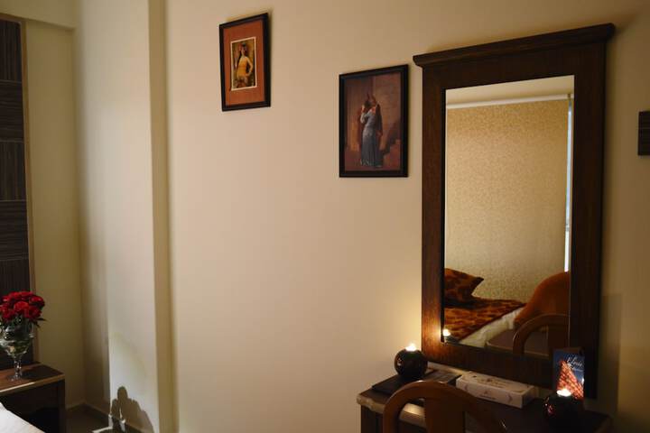 Room 30 of 42