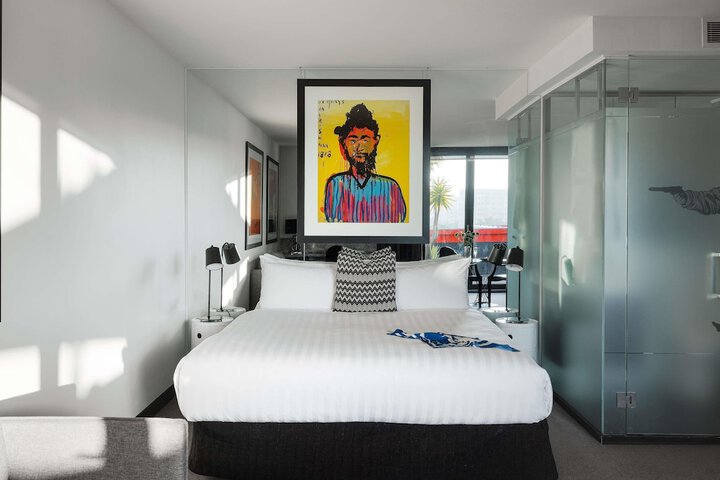 Room 53 of 110