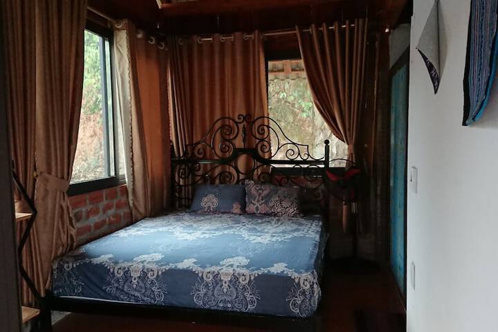 Room 3 of 36