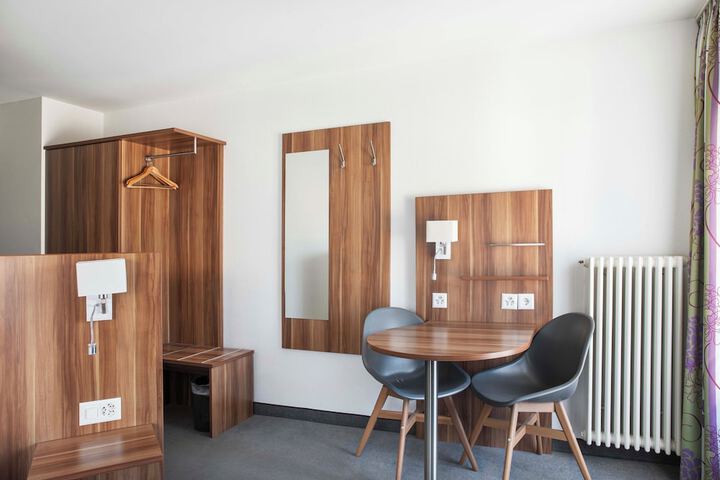 Room 19 of 45