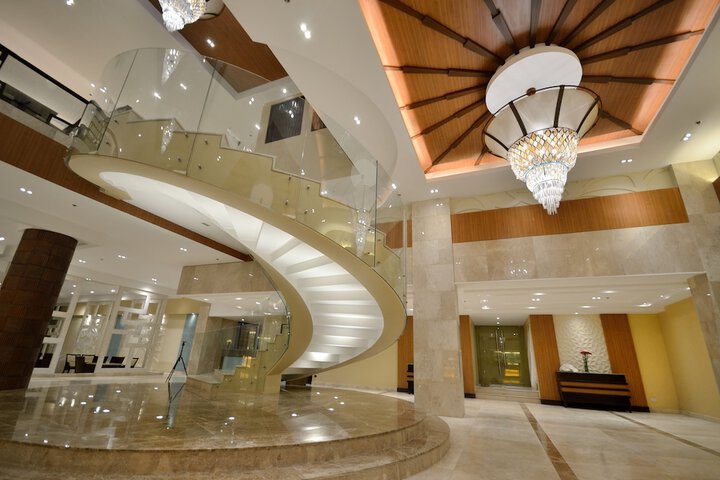 Hotel 3 of 99