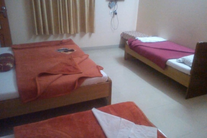Room 10 of 38