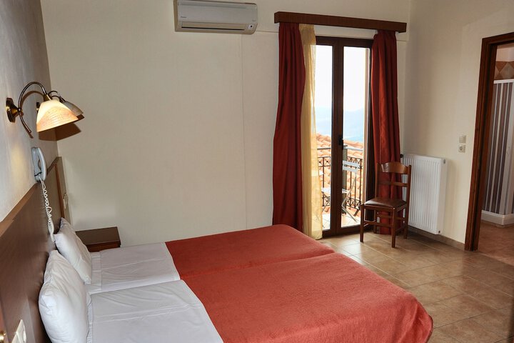 Room 20 of 82