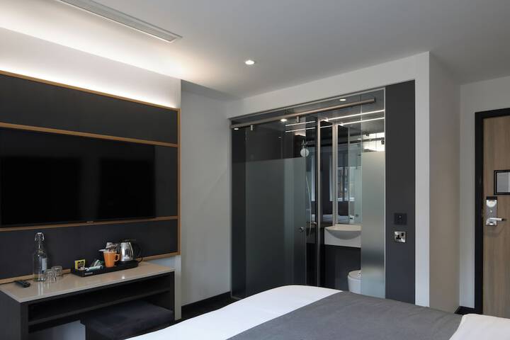 Room 22 of 52