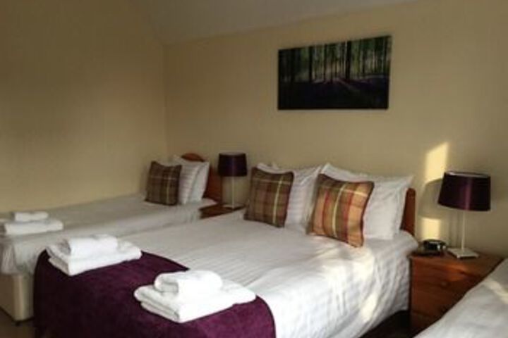 Room 10 of 24