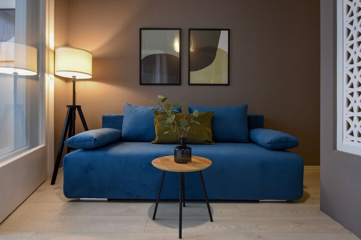 Room 4 of 10