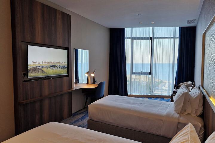Room 52 of 62