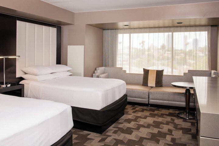 Room 40 of 108