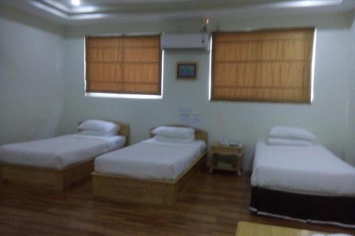 Rehmonnya Hotel
