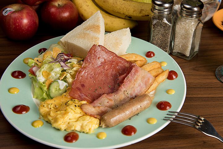Breakfast/Coffee Service 36 of 47