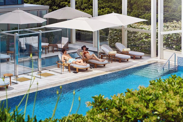 Pool 53 of 141