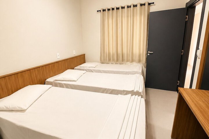 Room 8 of 25