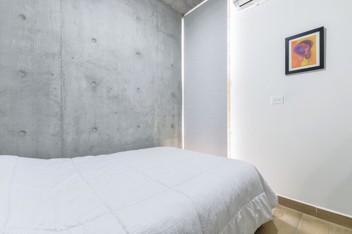 Room 2 of 56