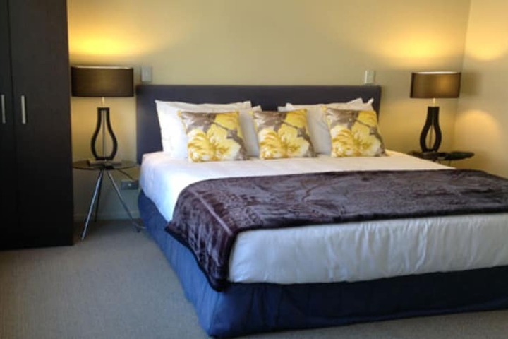 Room 10 of 49