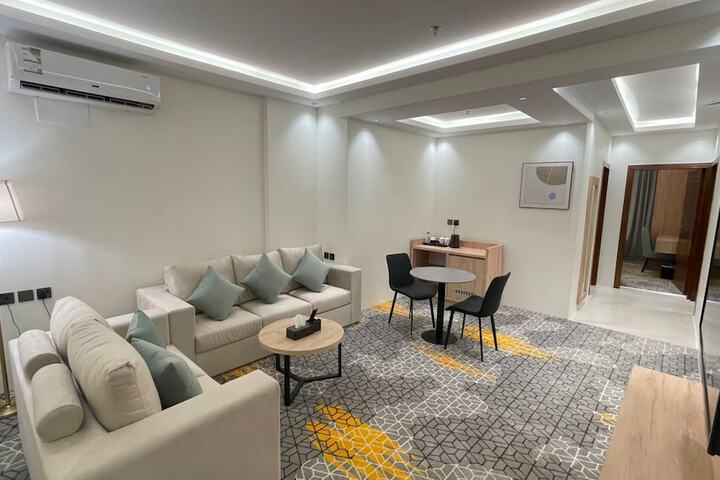 Room 26 of 39