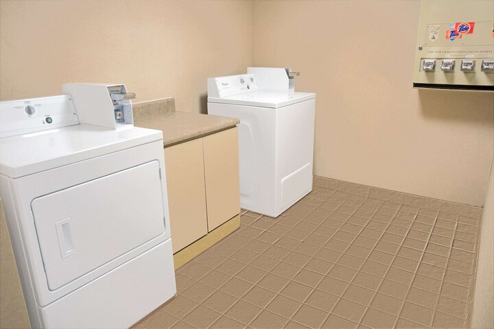 Room 34 of 61