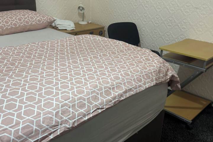 Room 11 of 40