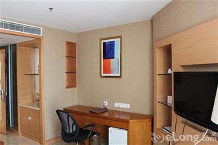 Room 43 of 75