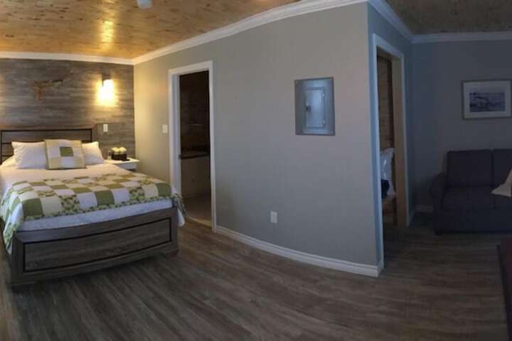 Room 16 of 35