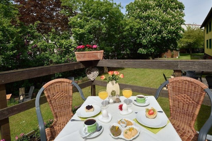 Breakfast/Coffee Service 20 of 35