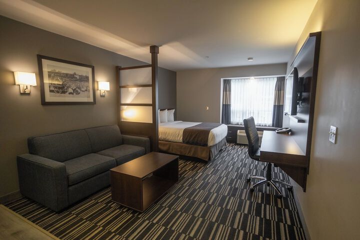 Room 21 of 83