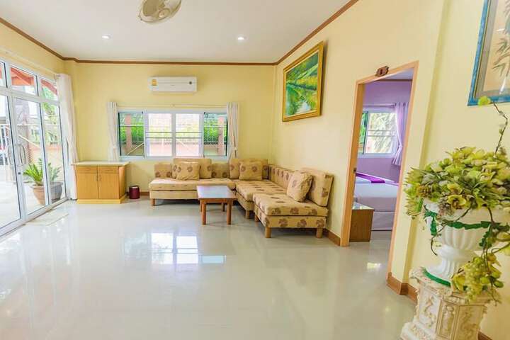 Room 34 of 65