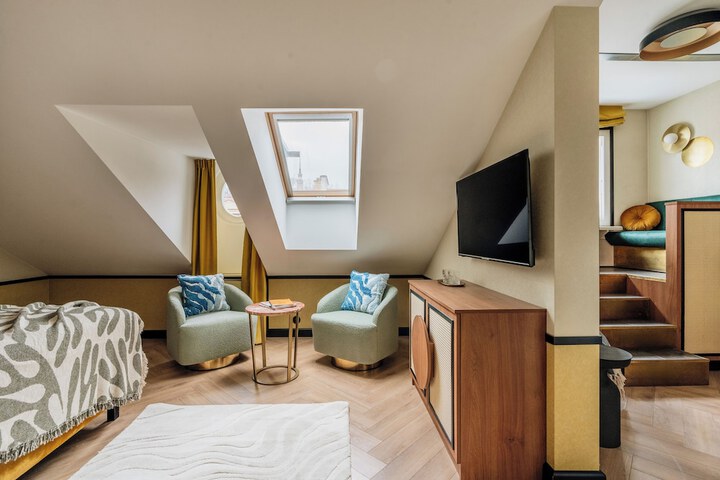 Room 186 of 224