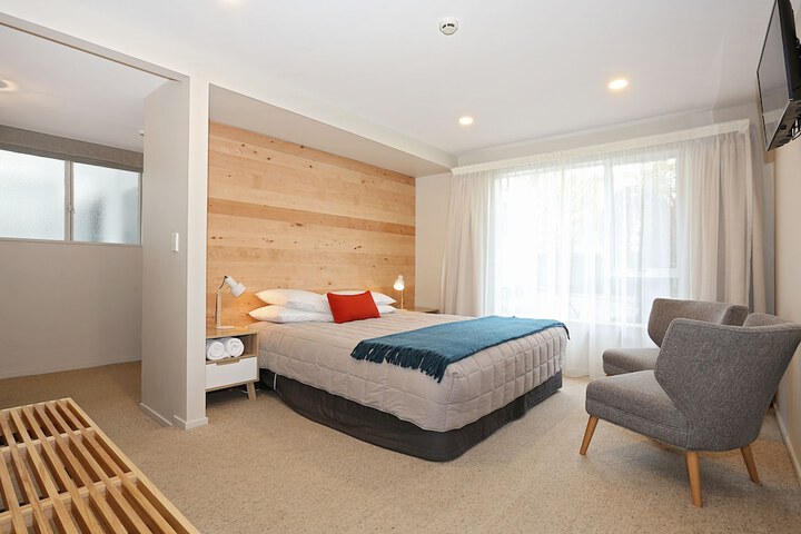 Room 3 of 31