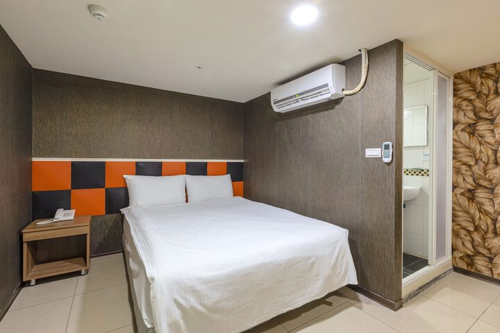 Room 38 of 81