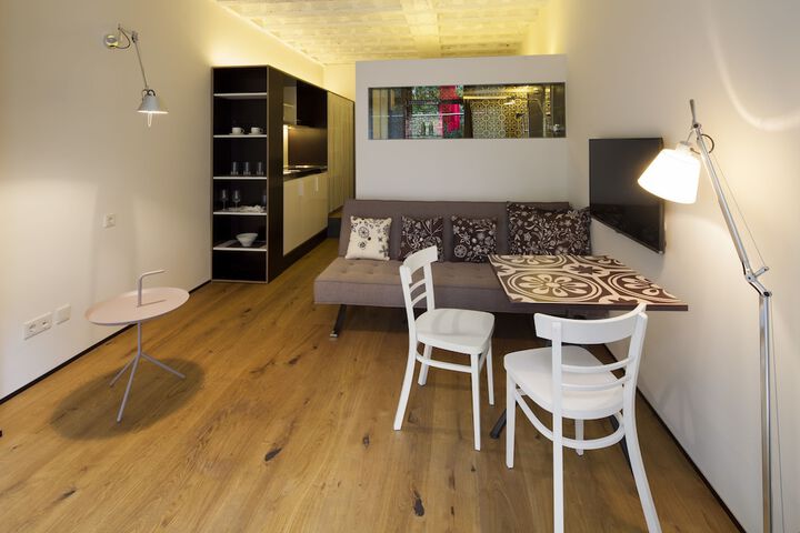 Room 44 of 159