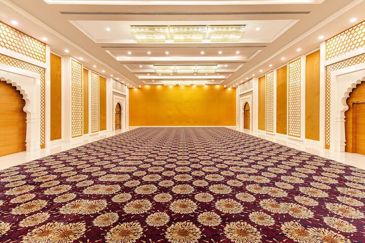 Ballroom/Hall 46 of 77