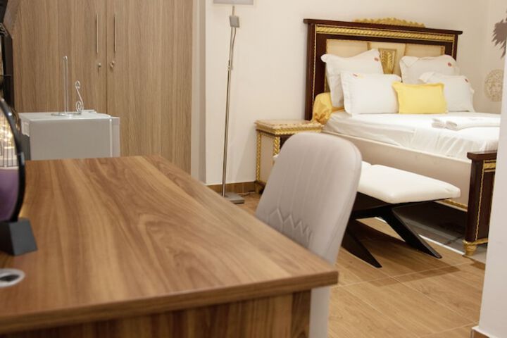 Room 7 of 22