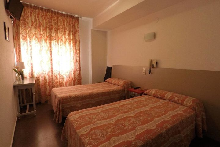 Room 10 of 53