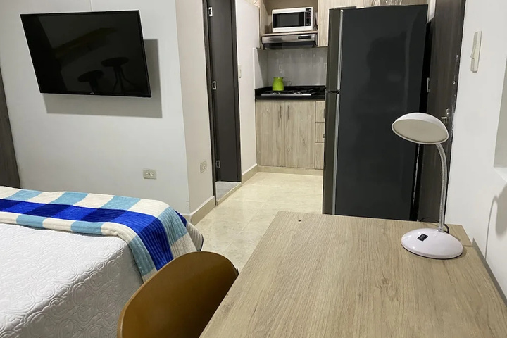 Room 4 of 11
