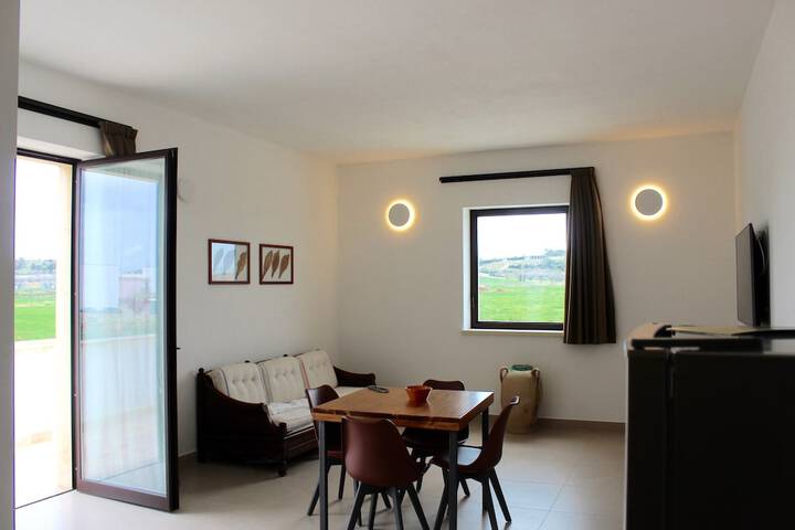 Room 27 of 138