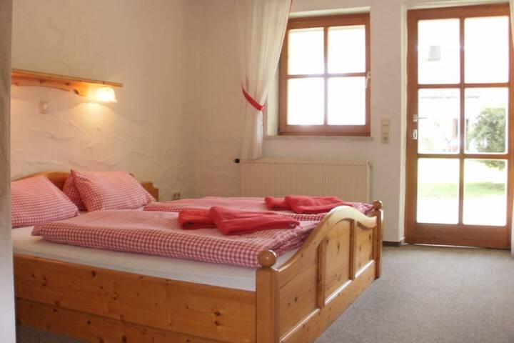 Room 2 of 72