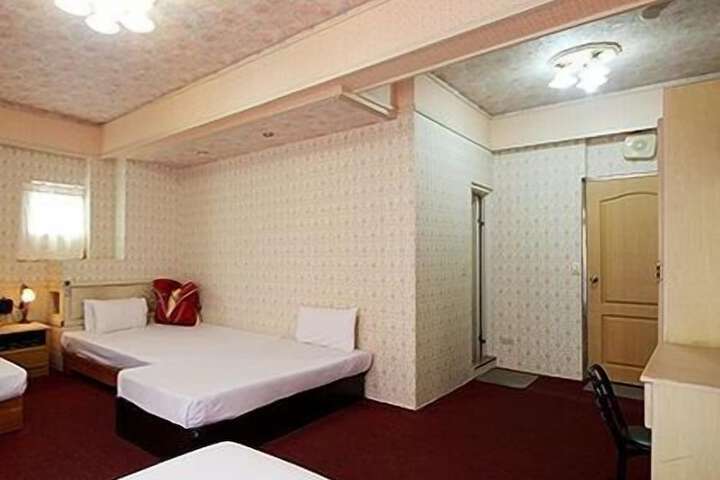 Room 17 of 51