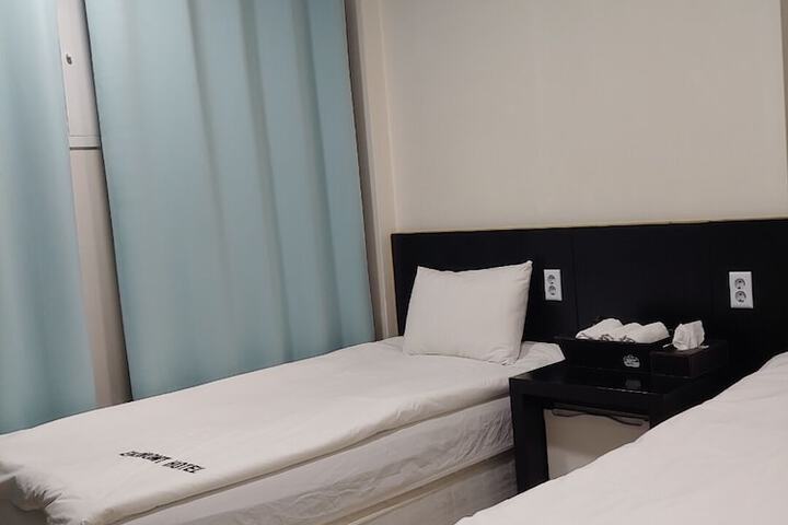 Room 18 of 47