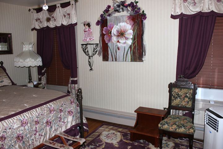 Room 26 of 69