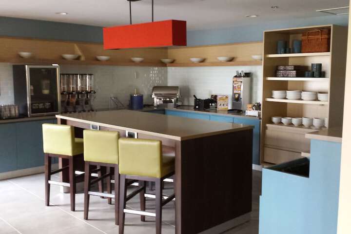Breakfast area