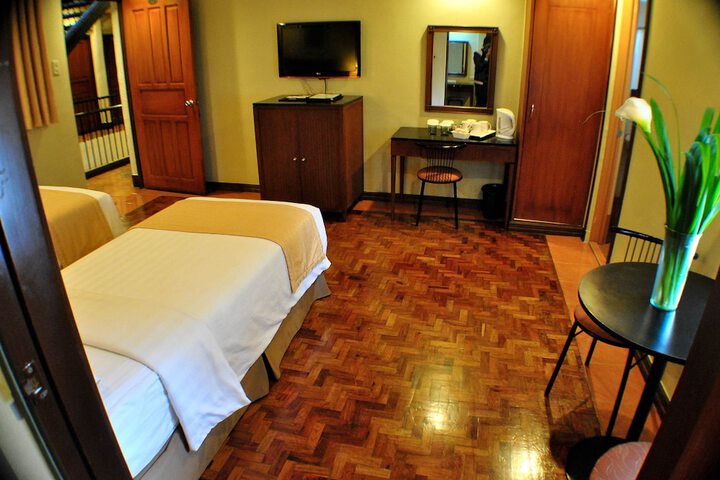 Room 7 of 53