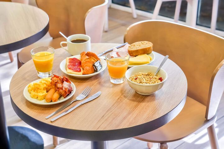Breakfast meal