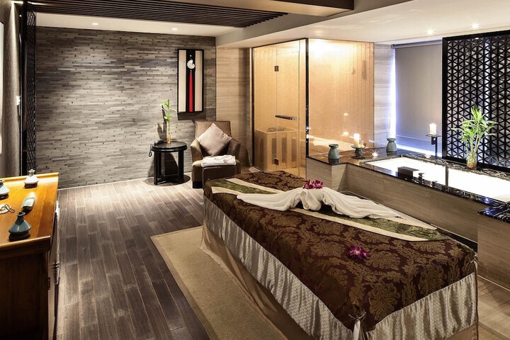 Spa 44 of 72