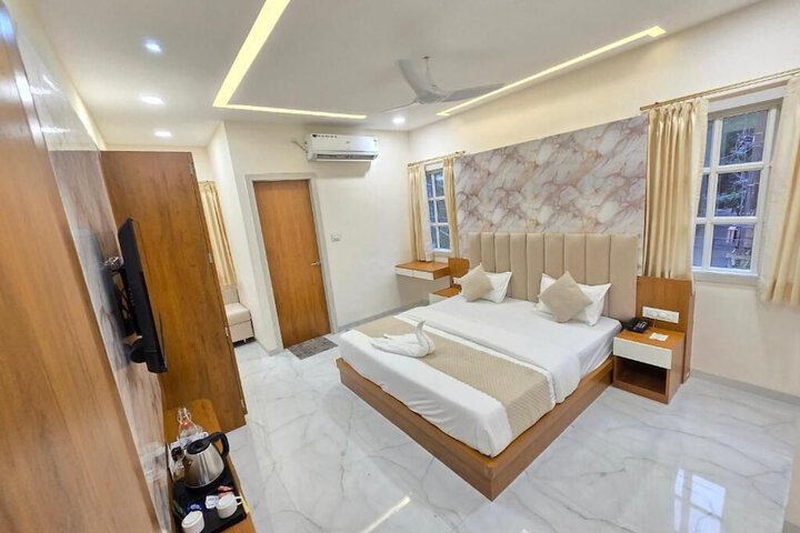 Room 14 of 19
