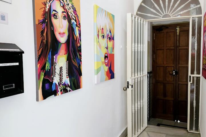 Ballroom/Hall 16 of 21