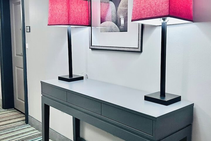 Ballroom/Hall 45 of 51