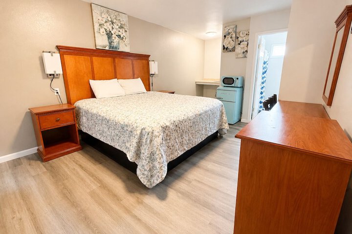 Room 20 of 65