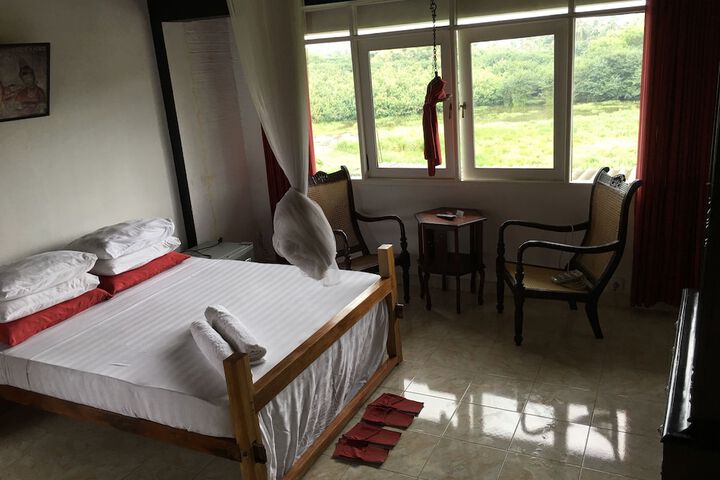 Room 34 of 42