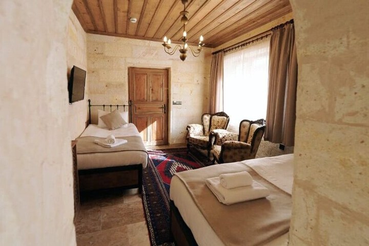Room 26 of 120