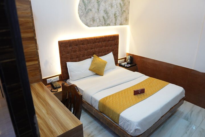 Room 46 of 68